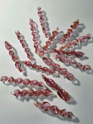 Gold Quartz Curly Cue - Pukinbeagle